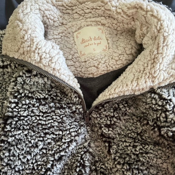 Altar’d State Sherpa Pullover - Picture 5 of 7